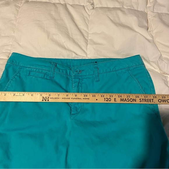 ☃️ Teal blue denim shorts. Size 10. 7” inseam. 100% cotton. - Picture 2 of 8